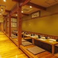 【2階掘りごたつ席】和の趣が溢れる落ち着いた空間には、大小様々なお席をご用意しています。ご利用人数に合わせてテーブルを連携することも可能です！大型宴会などにぜひご利用ください。[岡山/居酒屋/個室/宴会/飲み放題/酒/魚/肉/半個室/会社宴会]