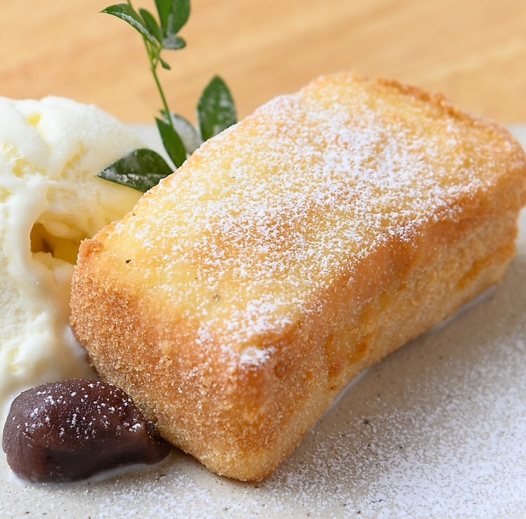 郡山名物！可愛らしい見た目で外はさくっと、中には濃厚で甘いクリームが溢れ出す揚クリームボックス