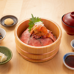 自家製 松阪牛ローストビーフのてこねずし　竹（雲丹といくら盛り）