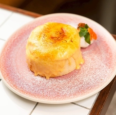 クリームカスタードのブリュレパンケーキの写真