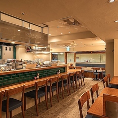 カウンターのお席をご用意しております。