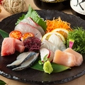 料理メニュー写真 鮮魚の盛り合わせ 5種（1皿）