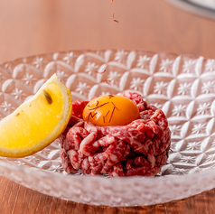 人気No.1！！売り切れ必至のやまとの和牛ユッケの写真