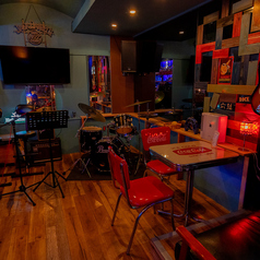 4名掛けテーブル席×2卓