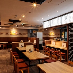 【幅広いシチュエーションに対応】人数に応じて柔軟に対応可能なお席をご用意！団体席はもちろん、最大100名様までの店舗貸切も承っておりますので、忘年会やご友人との集まりなど各種ご宴会に最適です♪お下見もお気軽にどうぞ◎