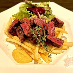 香ばし旨味たっぷり！「近江牛のステックフリット」の写真