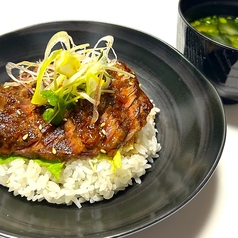 ステーキ丼（味噌汁付）