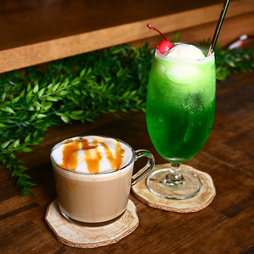 シーシャカフェ&バー HooCafe 83 ＆ Styleのおすすめ料理1