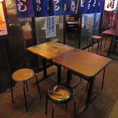 テラステーブル席完備!