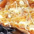 料理メニュー写真 3種のチーズピザ