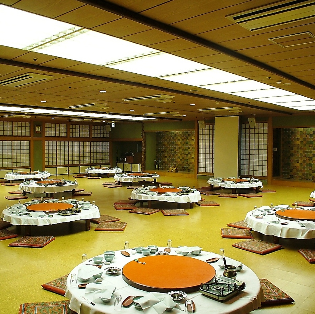 最大160名様までご利用できる宴会ルームを完備！会社の各種宴会やパーティーなど、用途はさまざま♪