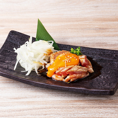 希少部位 炙りまぐろハラモユッケ