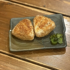 【九州醤油をたっぷり塗った】焼おにぎりバター乗せ