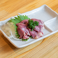 鮮度が違いが味の違いとなって表れる焼き鳥やたたき料理