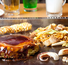 創業70年以上のお好み焼き もっちり玉子麺の焼きそば