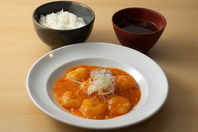中華やから揚げなど定番定食もご用意！