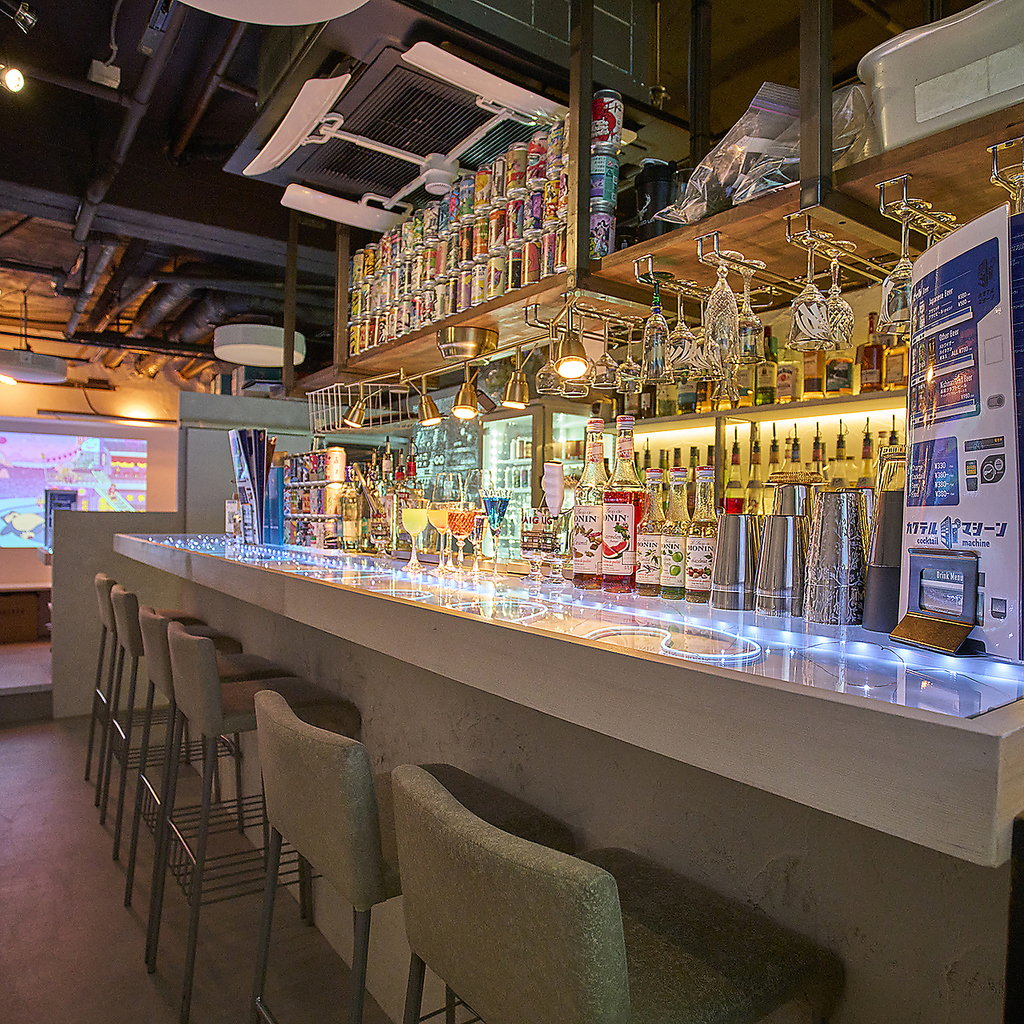 【難波駅6分！】おしゃれなカクテルバー
