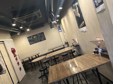 人情ぶち込み酒場 トリプルエルボの雰囲気1