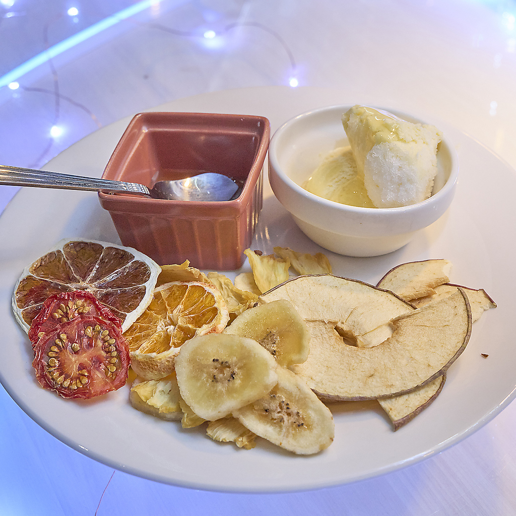 【難波駅6分！】おしゃれなカクテルバー