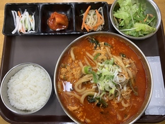 ユッケジャンうどん