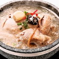 大量のコラーゲンを含む参鶏湯（サンゲタン）をはじめ、韓国料理には美容に効果的な栄養素は多く含まれています♪
