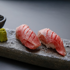 肉の寿司（2カン）