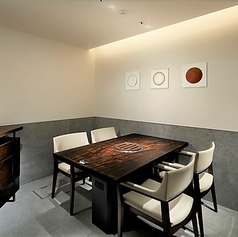 【個室テーブル席】落ち着いた雰囲気のテーブル席(2~4名様)