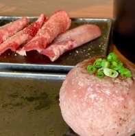 自分で焼く焼肉スタイル