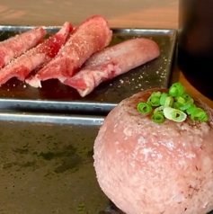 自分で焼く焼肉スタイル