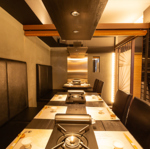 最大12名まで利用できる個室があり大人数でもゆったり過ごせます。さらに心地よい魅力的な空間です。