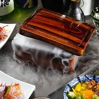 時間帯により一部メニュー、 料金が異なります