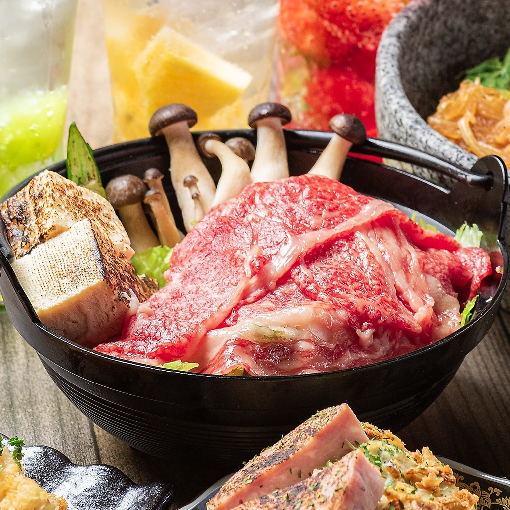 金山駅から徒歩1分とアクセス良好でご宴会にぴったりです！飲み放題付きコースは4000円から◎