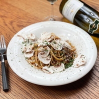 ランチからディナーまで。様々なシーンに。