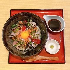 まかない海鮮丼（ご飯食べ放題サラダバー付き）