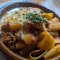 料理メニュー写真&nbsp;プルドポークとリガトーニのトマトチーズグラタン
