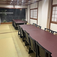 団体様のご利用もOK♪各種宴会向けのコースをご用意しておりますので、シーンに合わせてご来店いただけます。大切なお仲間やご友人と思い出に残るひとときをぜひ当店でお過ごしください。