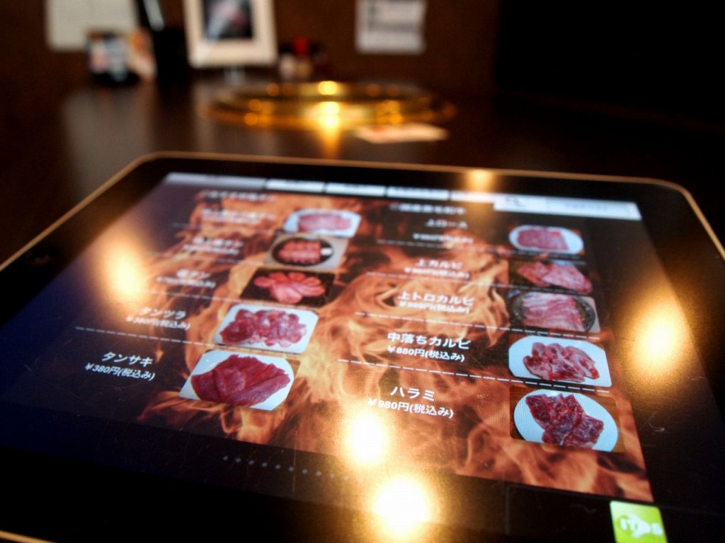 【ｉPad】でタッチパネルシステムを各テーブルに導入♪注文もスムーズ！！