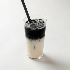 チャコールラテ