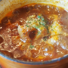 牛すじトマト煮込み