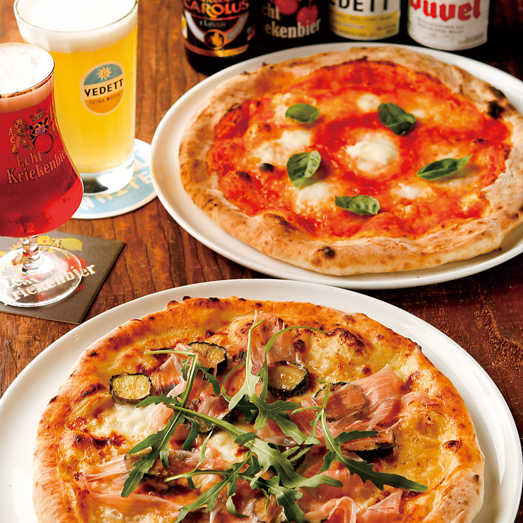 熟練したスタッフが高温で焼き上げる窯焼きの本格派ピッツァが自慢です！ぜひ、ご賞味ください。