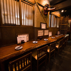 1階にはカウンター席もございます。お1人様や仕事終わりのチョイ飲みなど、気軽にご利用いただけます。