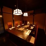 大人な雰囲気漂うテーブル個室。接待やプライベートなお食事会などに最適◎素敵なひとときを…