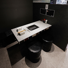 日常使いできるリーズナブルな価格帯の焼肉や、本場韓国を思わせるオリジナリティ溢れるお料理を、落ち着いた雰囲気の店内でゆっくりとご堪能いただけます◎