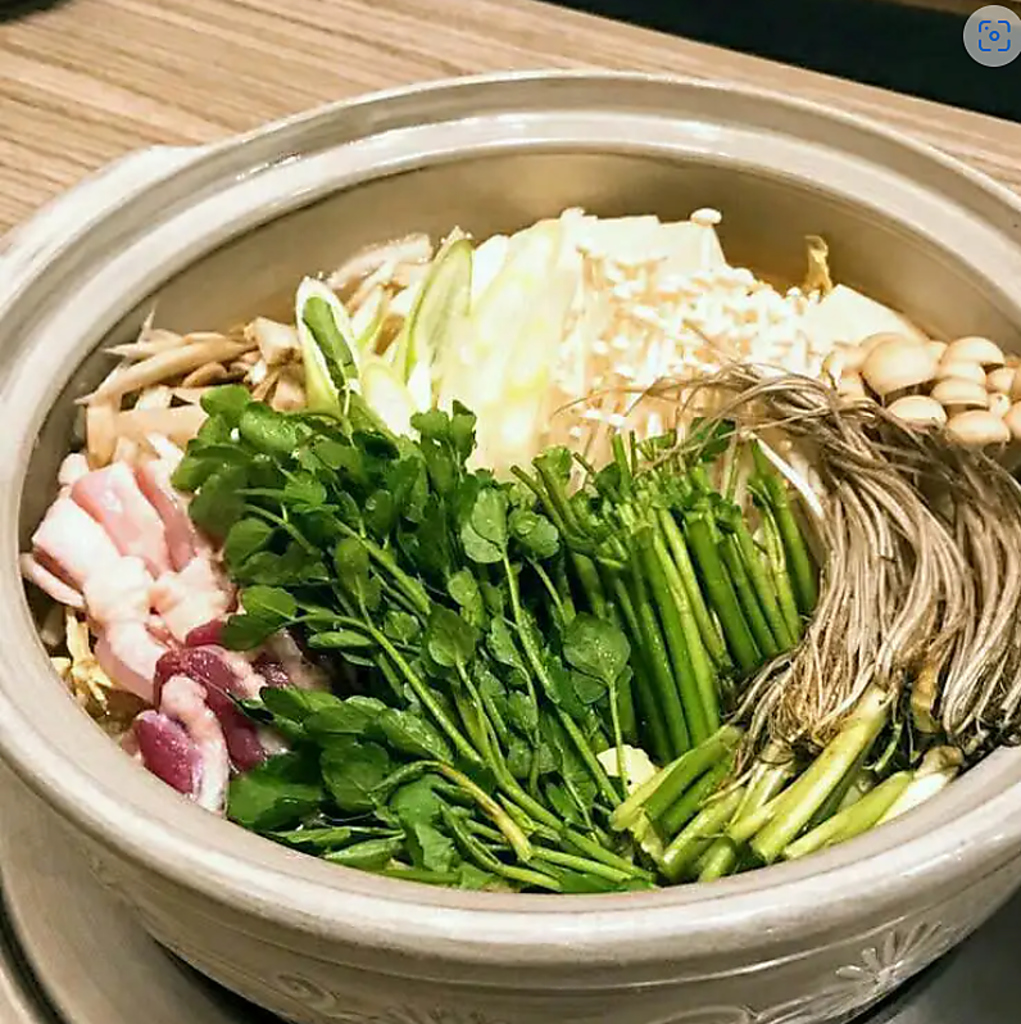 季節限定！！せり鍋。