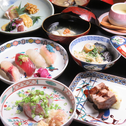 【完全個室】で、季節を感じながらゆっくり過ごす。ご接待に、友人との会食に。