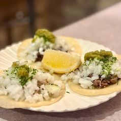 タコス3種盛り(カルタニス・スアデロ・ビステク)