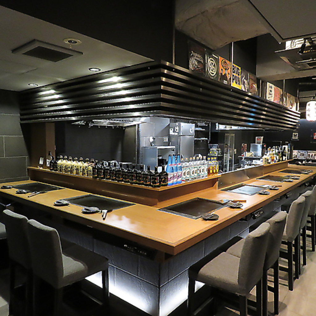 カウンター席完備◎お一人様でのサク飲み・同僚との2軒目・肩を並べてお食事デートにも人気のお席♪