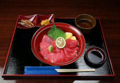 まぐろ赤身丼　並