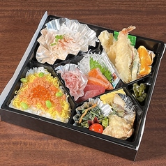 いくら親子飯のよくばり弁当