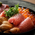 料理メニュー写真&nbsp;贅沢丼 ウニ・イクラ・マグロ
